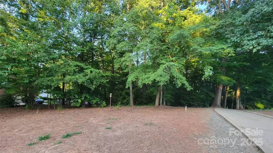 612 Ellis Court, Cramerton, NC 28032 - Image #3