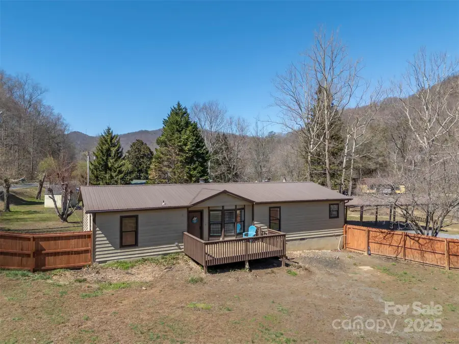 121 Julian Way, Lake Lure, NC 28746 - Image #2