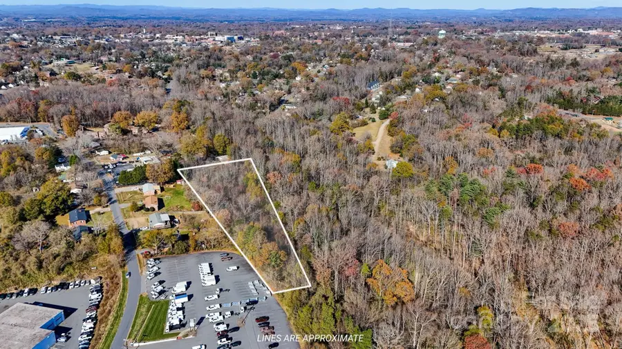 000 2nd Street Place Se, Hickory, NC 28602 - Image #2