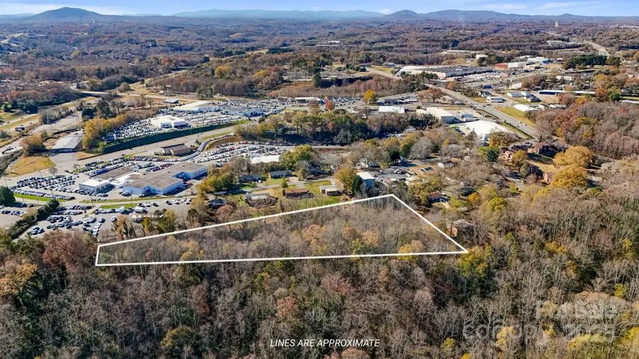 000 2nd Street Place Se, Hickory, NC 28602 - Image #3