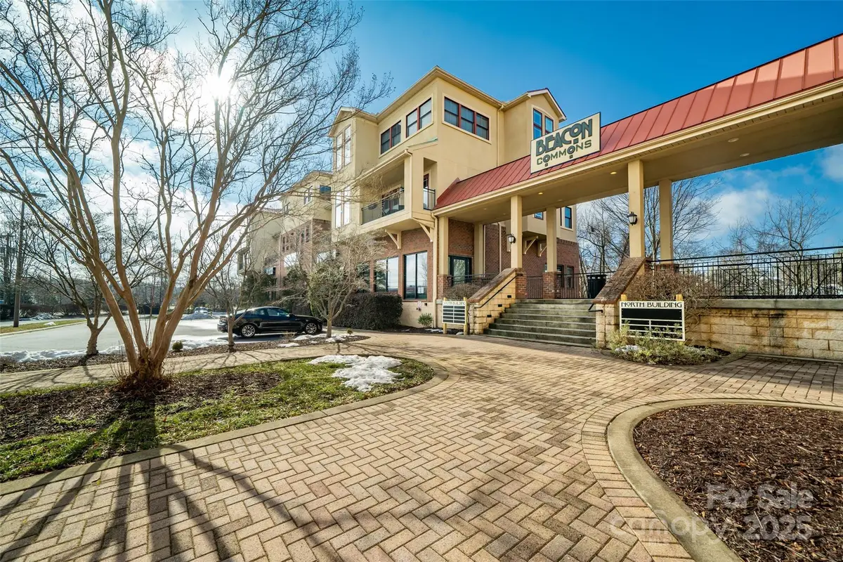 475 S Church Street #E, Hendersonville, NC 28792 - Image #1