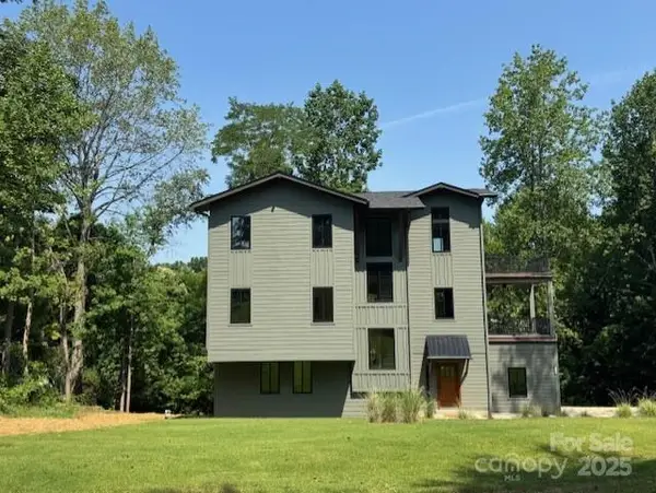 150 Driftwood Drive, Mooresville, NC 28117