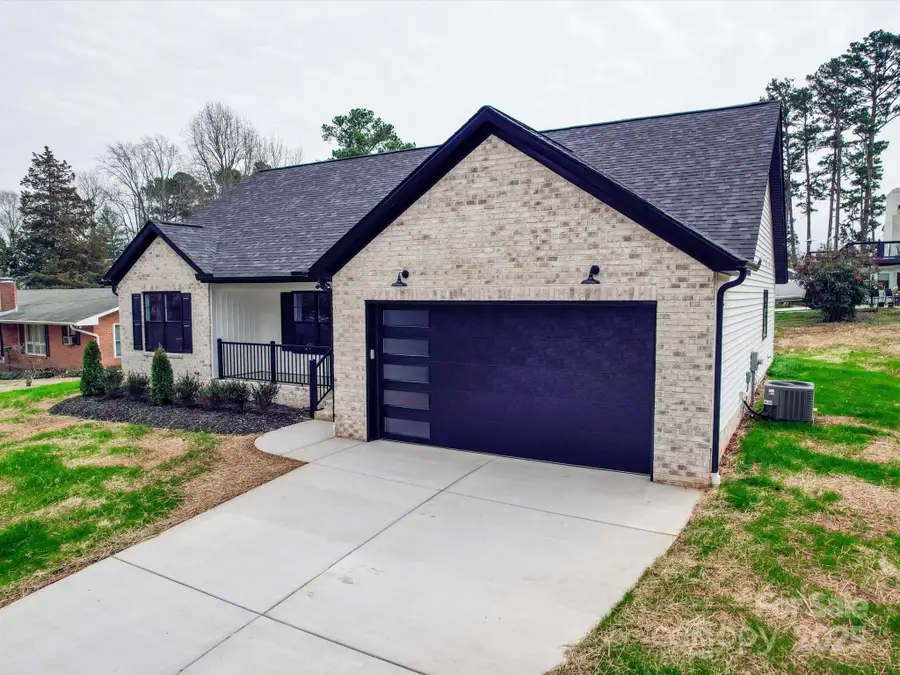 8690 Crestwood Drive, Mount Pleasant, NC 28124 - Image #3