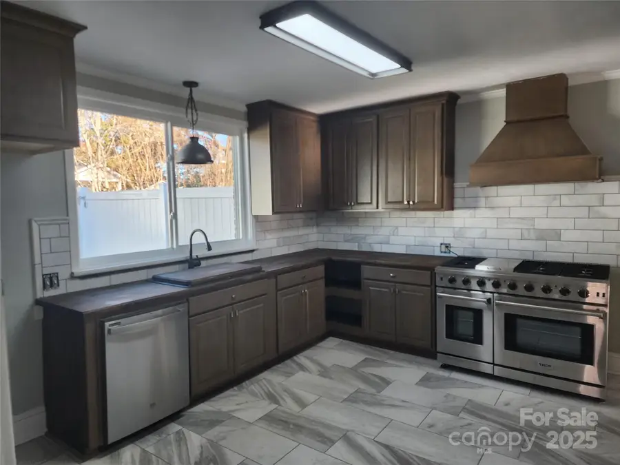 19 Todd Drive Ne, Concord, NC 28025 - Image #3