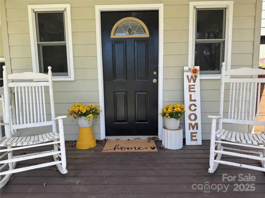 993 Old Marshall Highway, Asheville, NC 28804 - Image #2