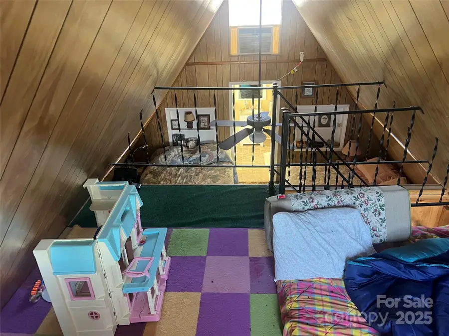 34 Point Lookout Circle, Hendersonville, NC 28792 - Image #2