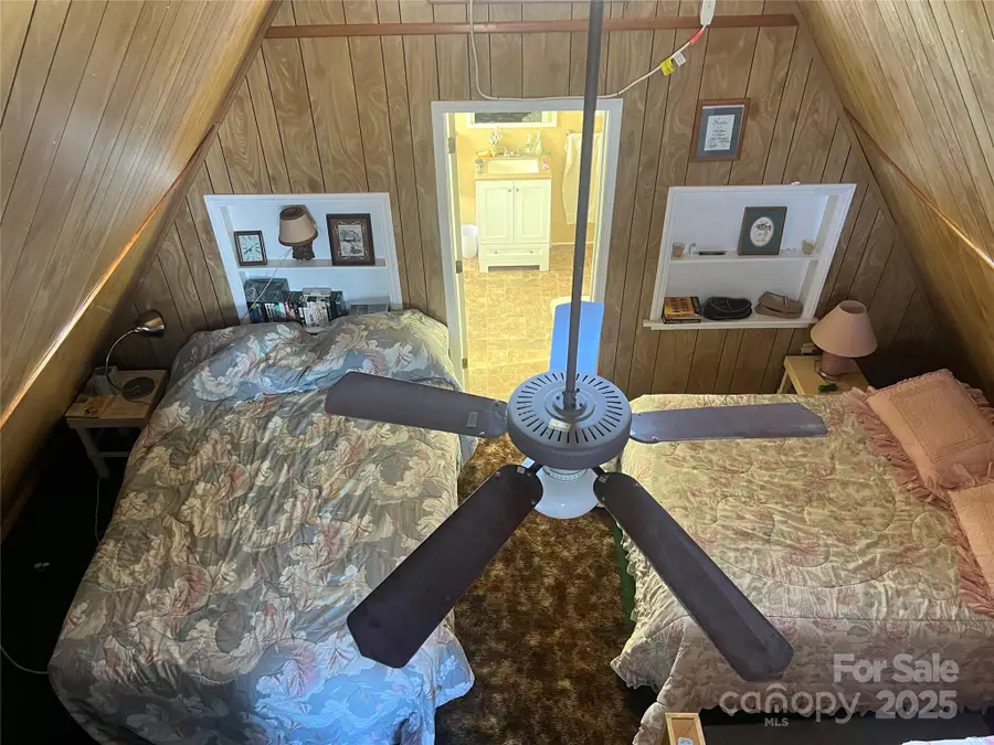 34 Point Lookout Circle, Hendersonville, NC 28792 - Image #3