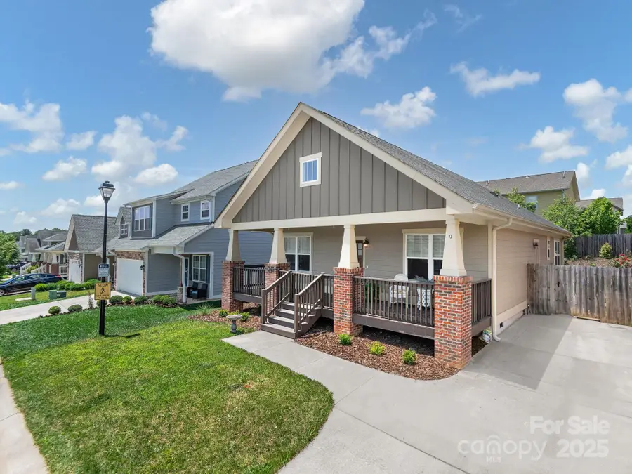 9 Hyde Park Place, Arden, NC 28704 - Image #2