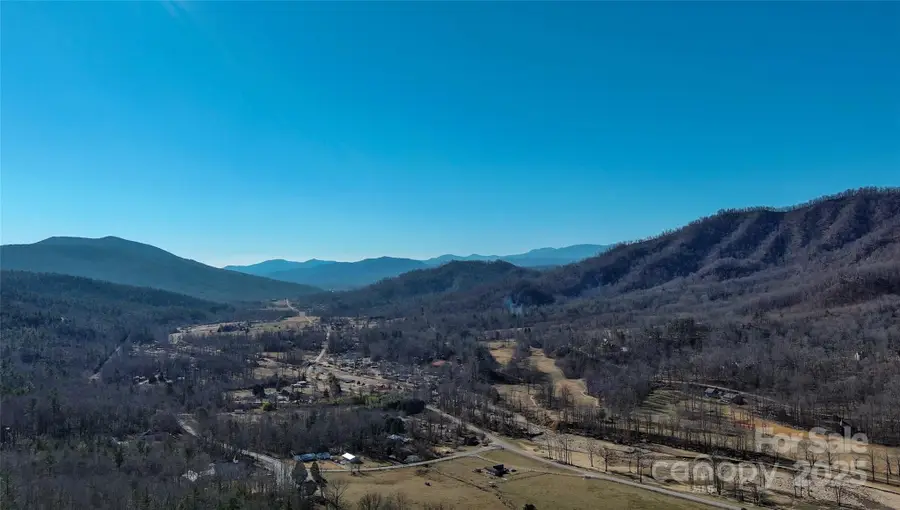 60 E Valley View Drive, Marion, NC 28752 - Image #3