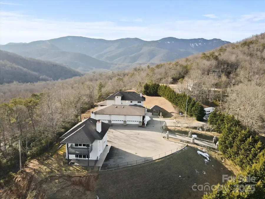 151 Pine Ridge Road, Burnsville, NC 28714 - Image #2