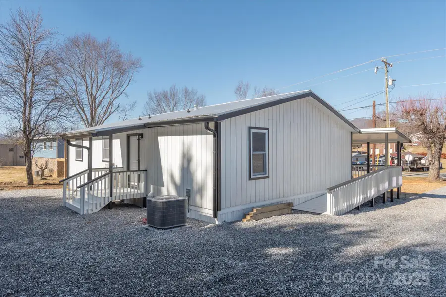 6166 Old Clyde Road, Canton, NC 28716 - Image #3