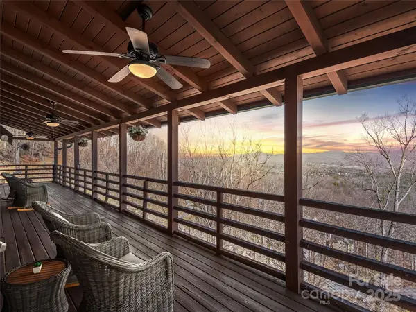 25 Crestwood Drive, Arden, NC 28704