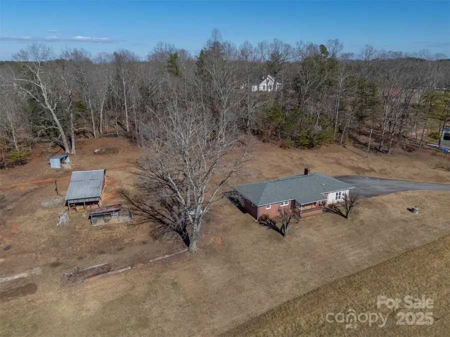 156 Eagle Nest Road, Columbus, NC 28722 - Image #2