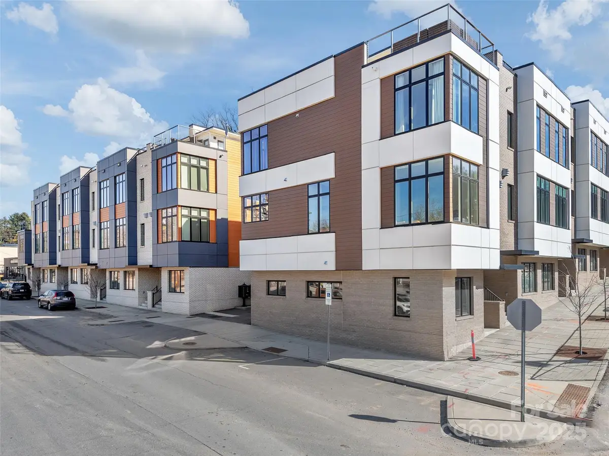 1 Bauhaus Court #1, Asheville, NC 28801 - Image #1