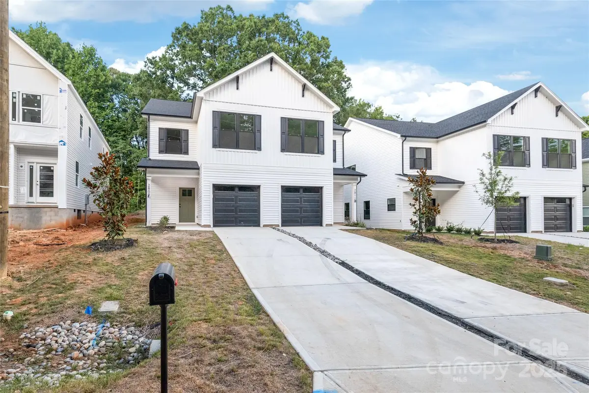 2809 New Pineola Road, Charlotte, NC 28208 - Image #1