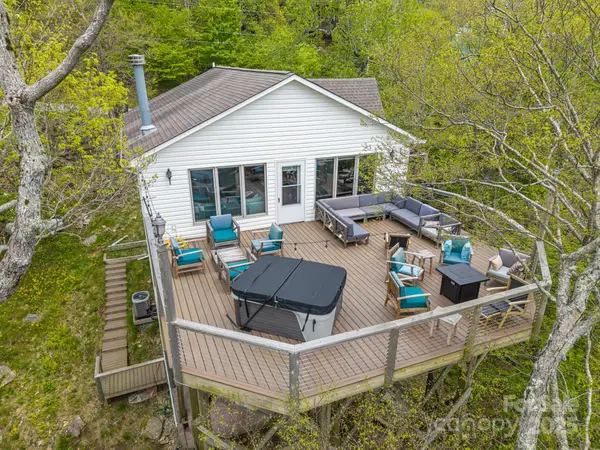 114 Spruce Hollow Road, Beech Mountain, NC 28604