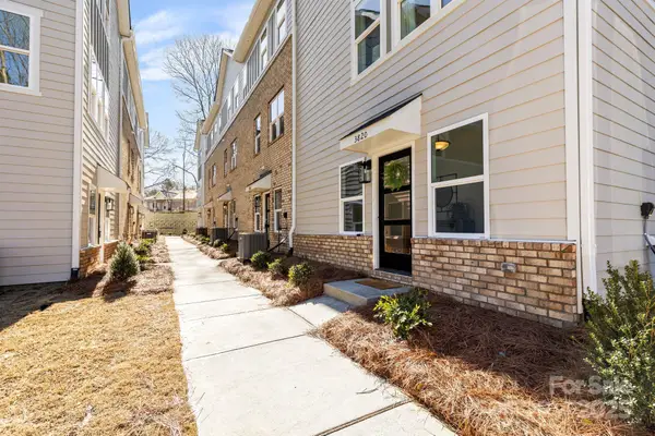 3820 Odom Way, Charlotte, NC 28208