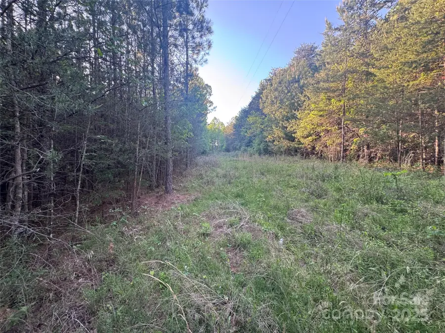 4675 Harmony Highway, Hamptonville, NC 27020 - Image #2