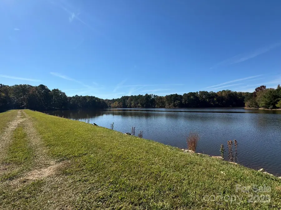 13828 Lake Bluff Drive, Matthews, NC 28105 - Image #2