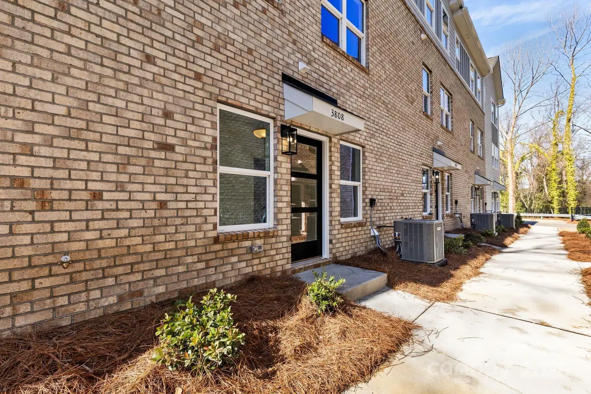 3808 Odom Way, Charlotte, NC 28216 - Image #1
