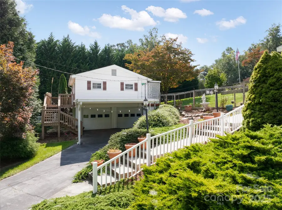 338 Morgan Road, Candler, NC 28715 - Image #3