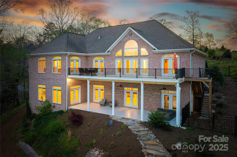 4164 54th Avenue Ne, Hickory, NC 28601 - Image #2