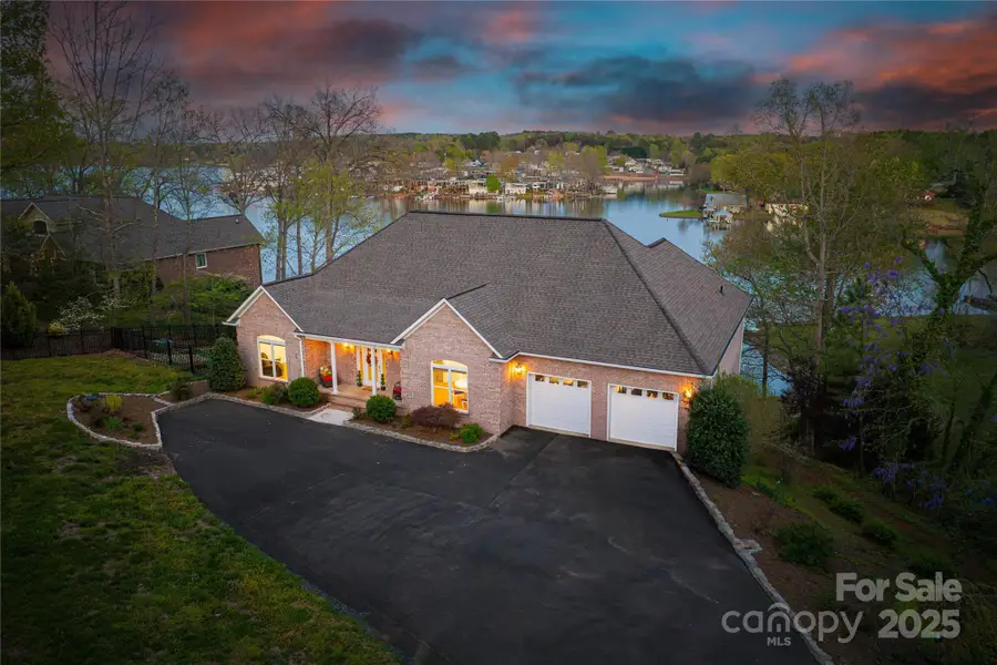 4164 54th Avenue Ne, Hickory, NC 28601 - Image #3