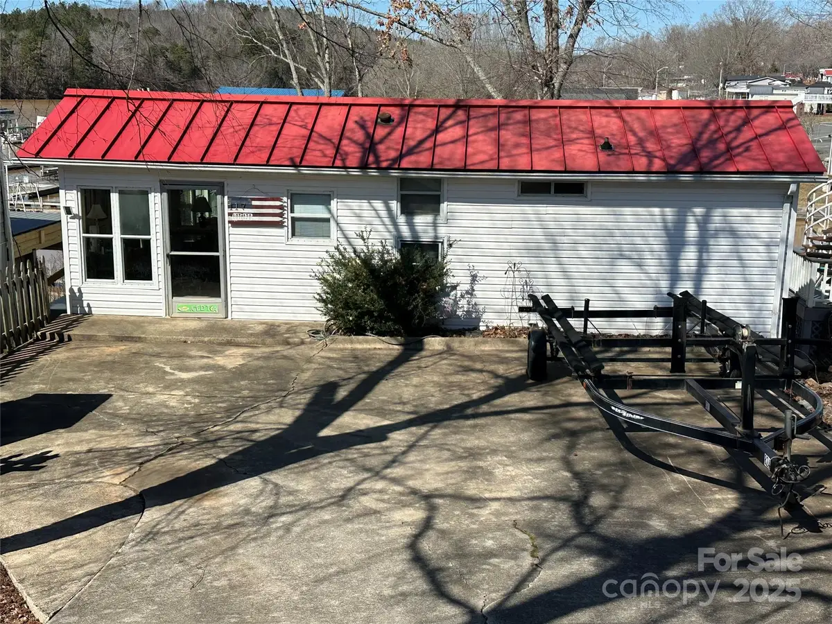 117 Badin Lake Circle, New London, NC 28127 - Image #1