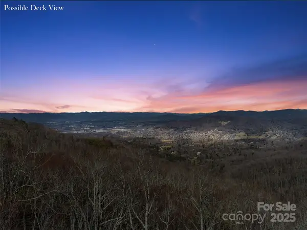 000-16 East Garden Trail #16, Hendersonville, NC 28792