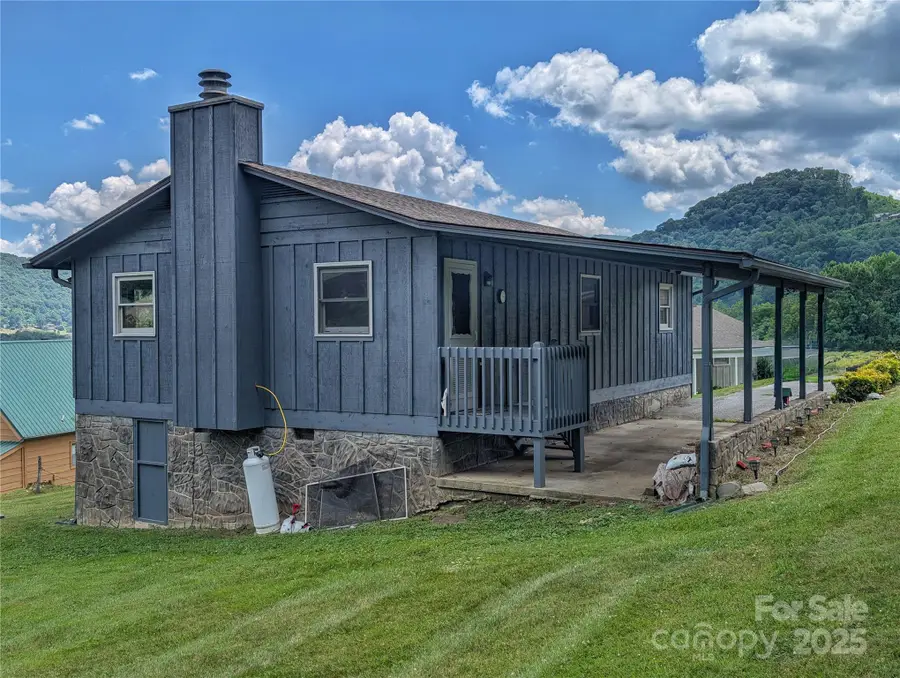 84 Stoney Ridge Loop, Maggie Valley, NC 28751 - Image #3