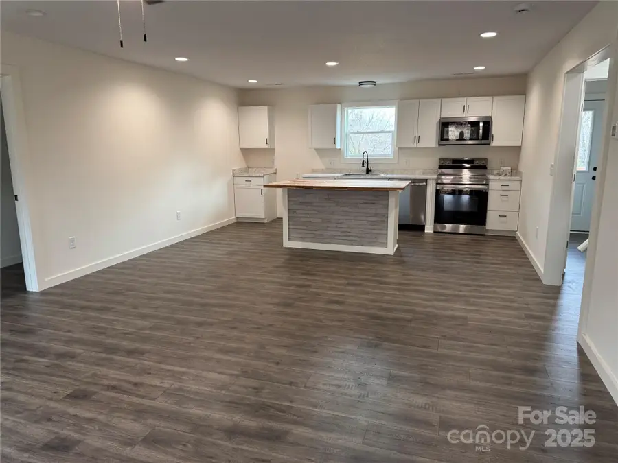 95 SHORT DRIVE Short Drive, Marion, NC 28752 - Image #3