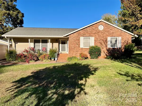 9026 Longview Drive, Charlotte, NC 28214