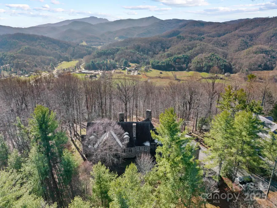 1676 Valle Cay Drive, Vilas, NC 28692 - Image #2