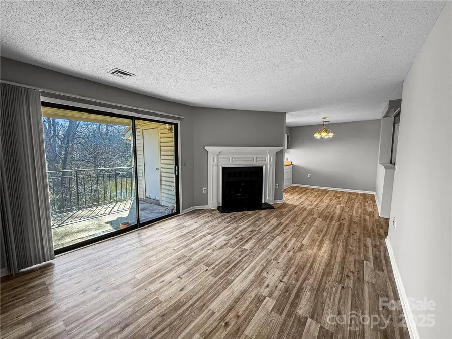 4824 Spring Lake Drive #E, Charlotte, NC 28212 - Image #2