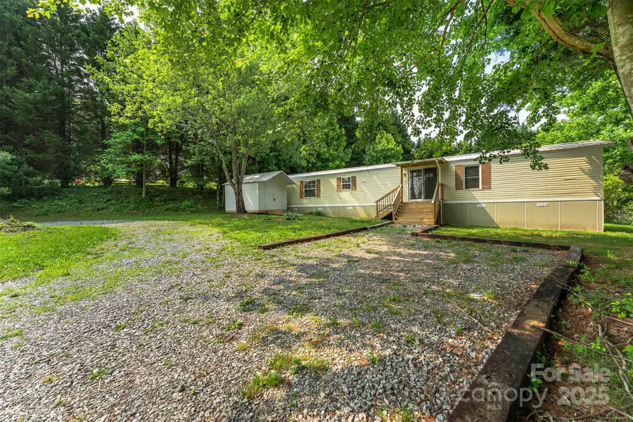 843 Deep Gap Loop Road, Flat Rock, NC 28731 - Image #2