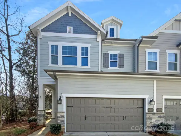 11005 Cobb Creek Court, Charlotte, NC 28277