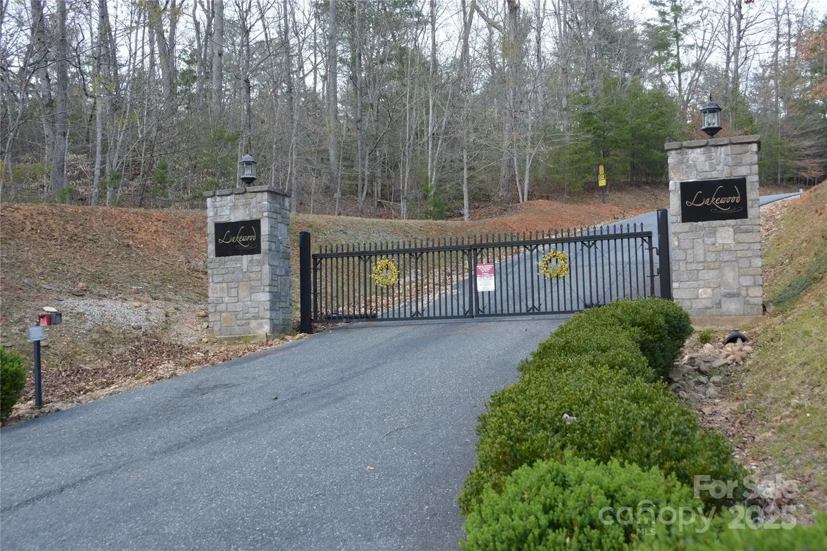 118 Crestline Drive #90, Marion, NC 28752 - Image #1