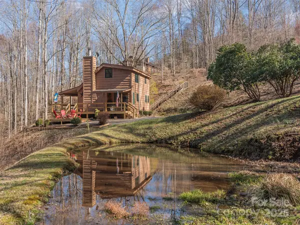 774 Mountain Lake Drive, Waynesville, NC 28785