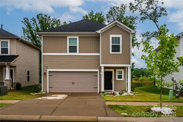 2131 Belterra Drive, Charlotte, NC 28216