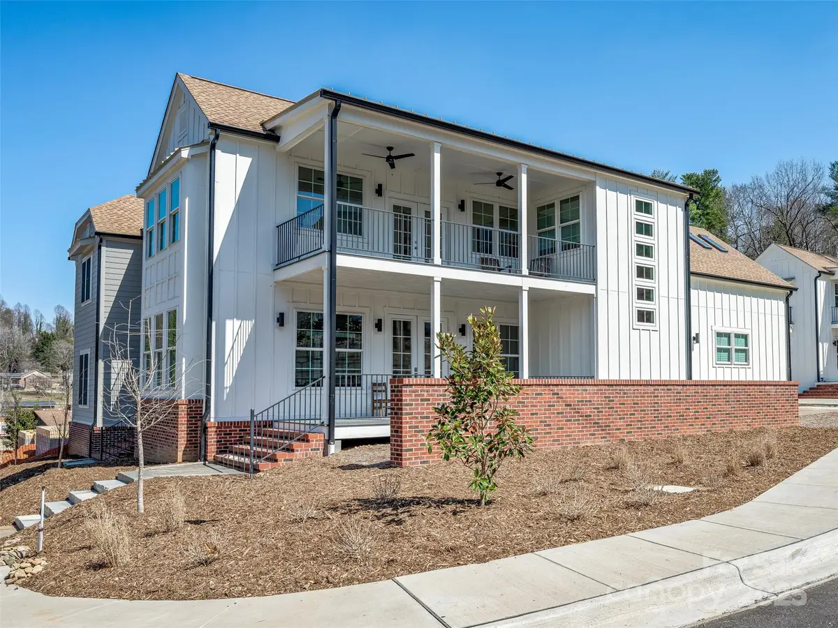 60 Skyvue Court, Saluda, NC 28773 - Image #1