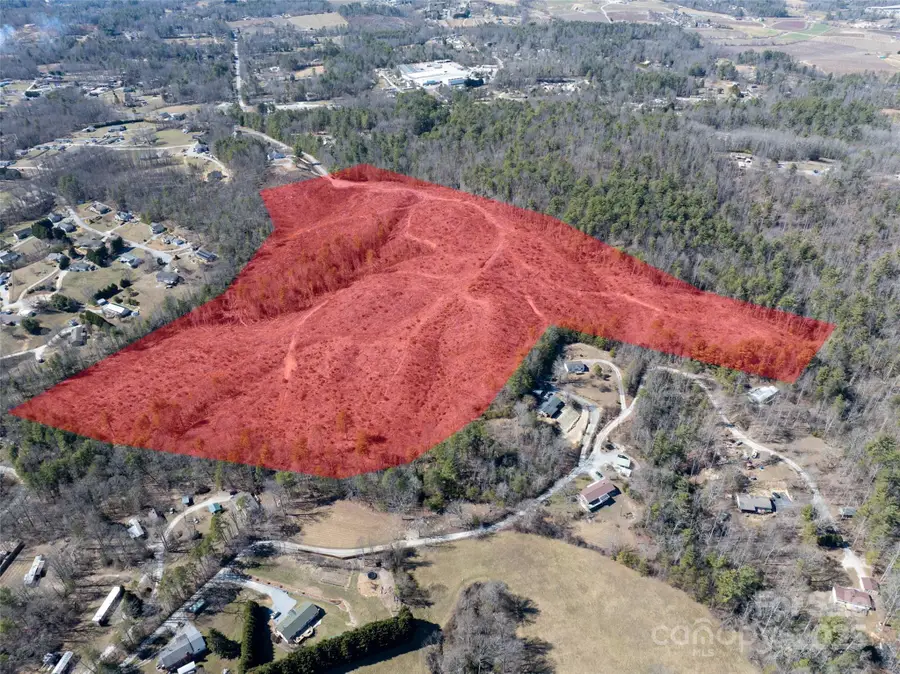 9999 Star Point Drive, Hendersonville, NC 28792 - Image #3