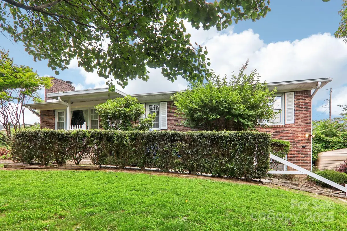 403 Crest Road, East Flat Rock, NC 28726 - Image #1