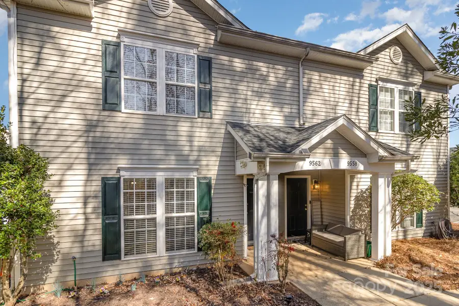 9562 Littleleaf Drive, Charlotte, NC 28215 - Image #2
