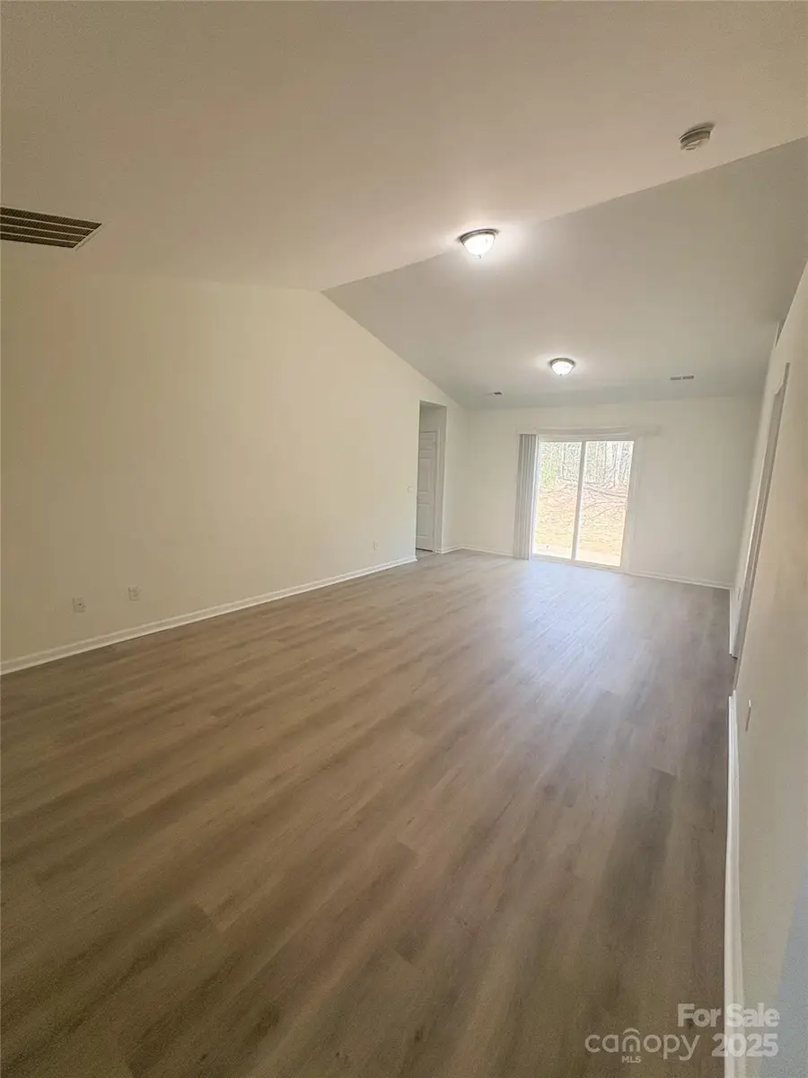 6748 Sullins Road, Charlotte, NC 28214 - Image #2