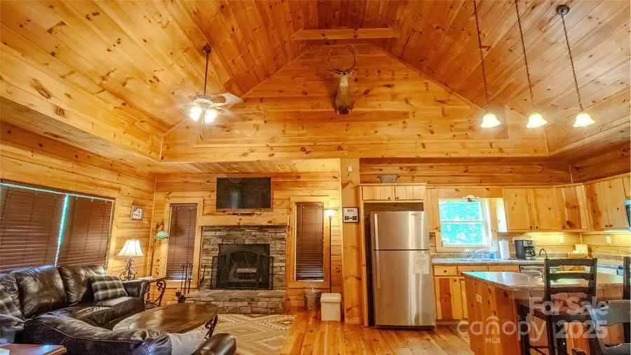 187 Gardeners Cove Road, Whittier, NC 28789 - Image #2