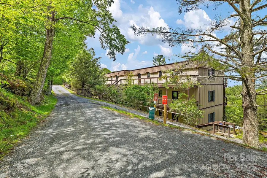 103 Upper Holiday Lane, Beech Mountain, NC 28604 - Image #3