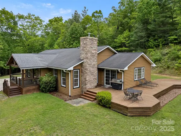609 N Fork Road, Black Mountain, NC 28711