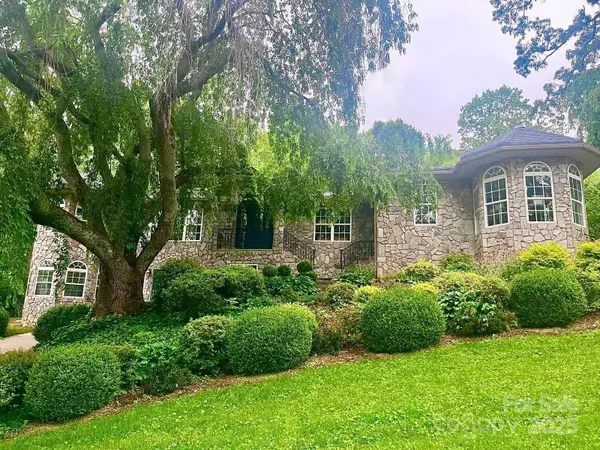 3 Northwood Road, Asheville, NC 28804