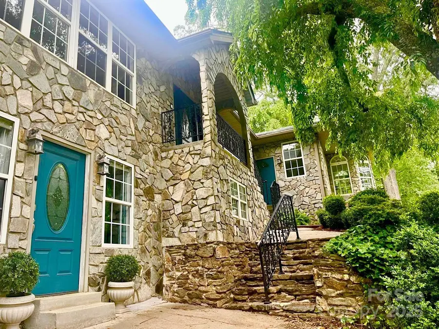 3 Northwood Road, Asheville, NC 28804 - Image #2
