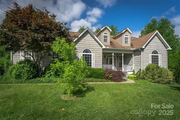 415 Kingfisher Lane, Mills River, NC 28759